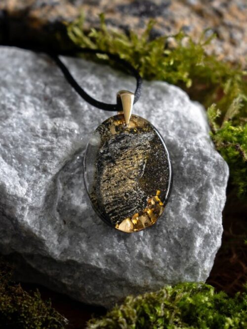 Naszyjnik z czarnym dębem 7500 lat handmade zawieszka biżuteria Zilvano