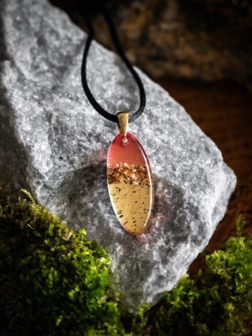 Naszyjnik z pyłem czarnego dębu 7500 lat handmade Biżuteria Zilvano