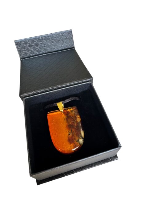 Wisiorek Tarcza 37 mm Pył Dębu Bursztyn ZILVANO