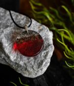 Wisiorek Okrąg Czarny Dąb 7500 lat Silver Dust Red ZILVANO — 5