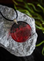 Wisiorek Okrąg Czarny Dąb 7500 lat Silver Dust Red ZILVANO — 4